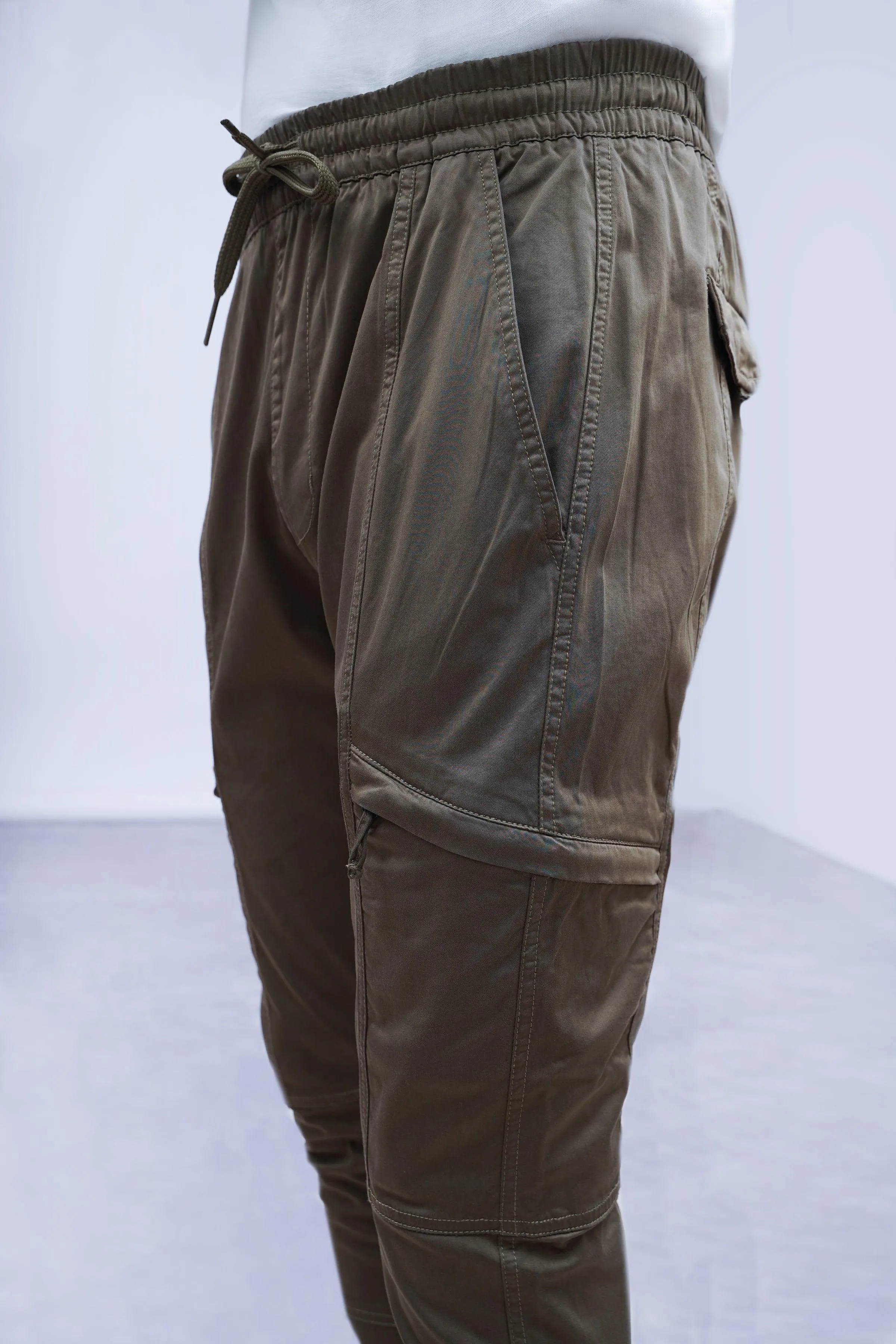 CASUAL JOGGER TROUSER DARK KHAKI