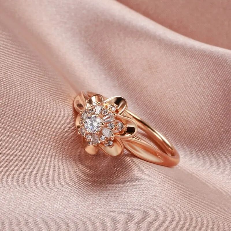 Flower Prong Romantic Rose Gold Ring