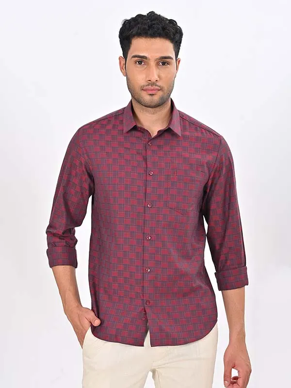 Men Checked Full Sleeve Cotton Blend Shirt