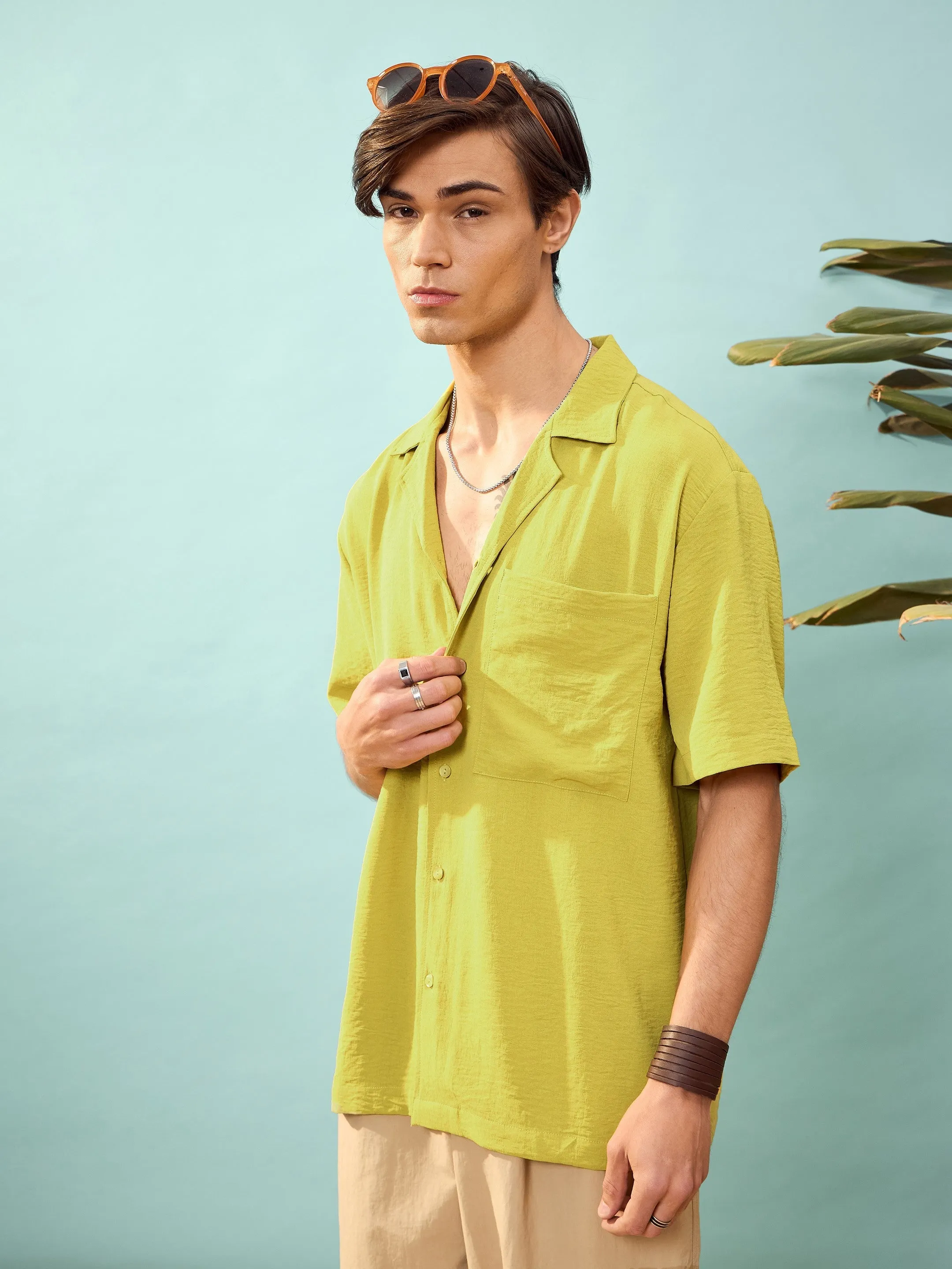 Men Green Short Sleeve Relax Fit Shirt