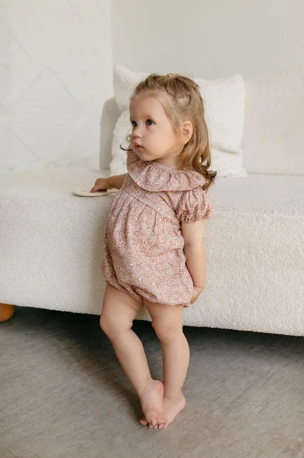 Pink romper with flower pattern - Romantic