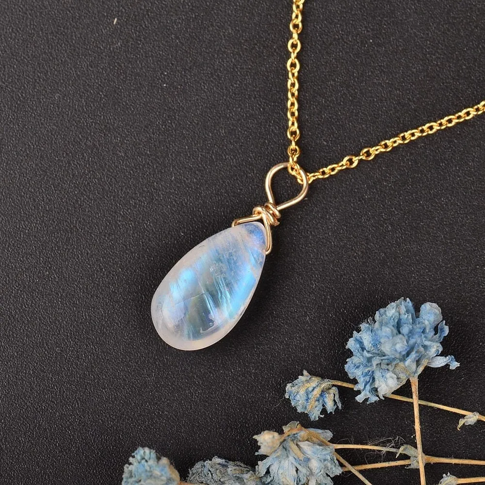 Romantic Gift Natural Moonstone Pendant Necklace