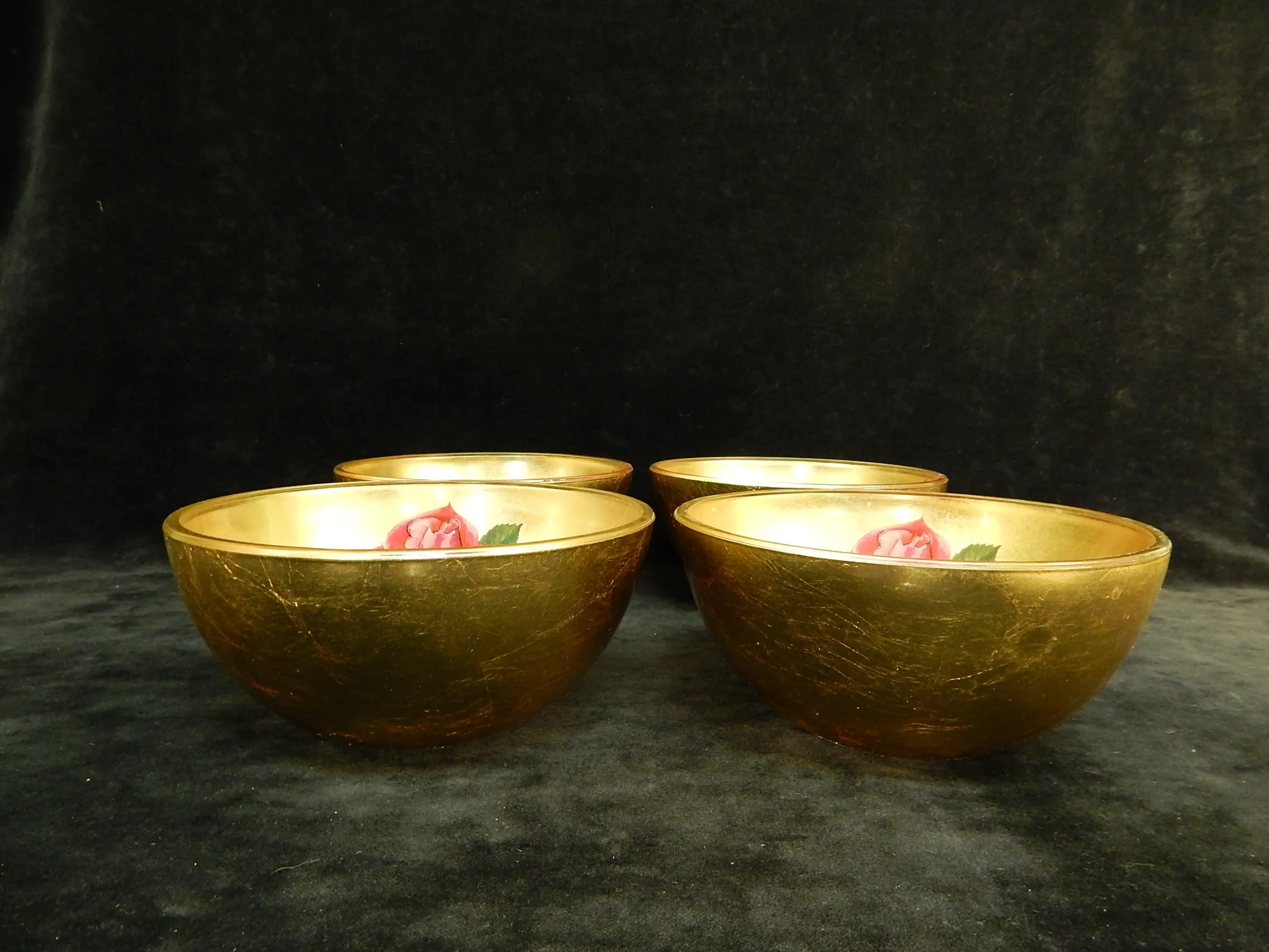 Set of 4 Romantic Chic Bowls by Susan Taylor - Like New Condition