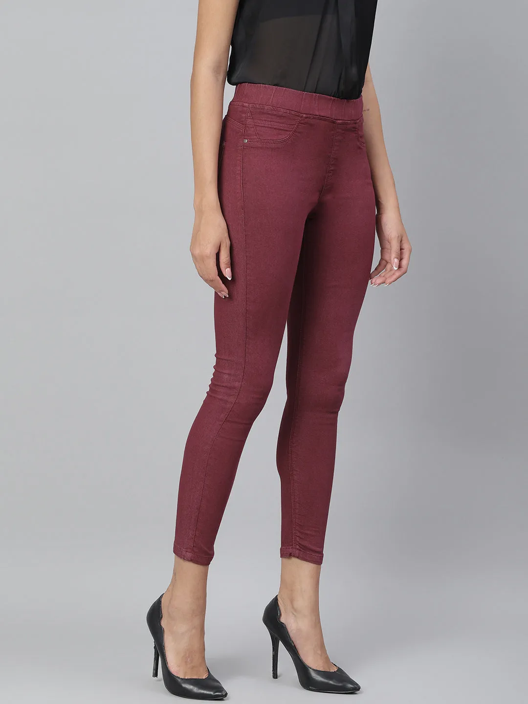 Women Burgundy Skinny Fit Jegging